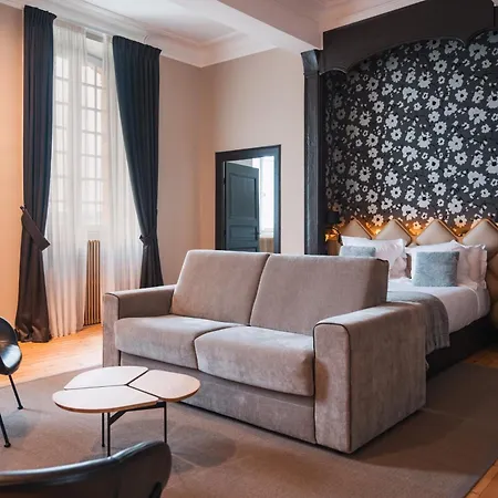 Le Monastere De Mont & Saint-Mont