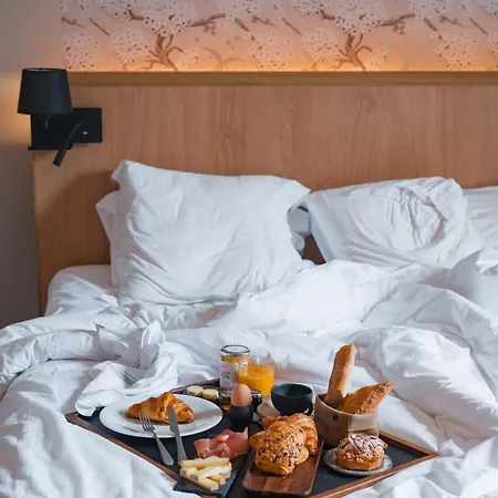 Hotel Le Monastere De Mont & 4*